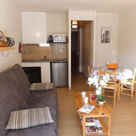 Apartment T2 Pour 4 A 5 Pers, Saint-lary-soulan, Cuisine Equipee, Balcon Sud, Proche Services Et Loisirs - Fr-1-457-221 *